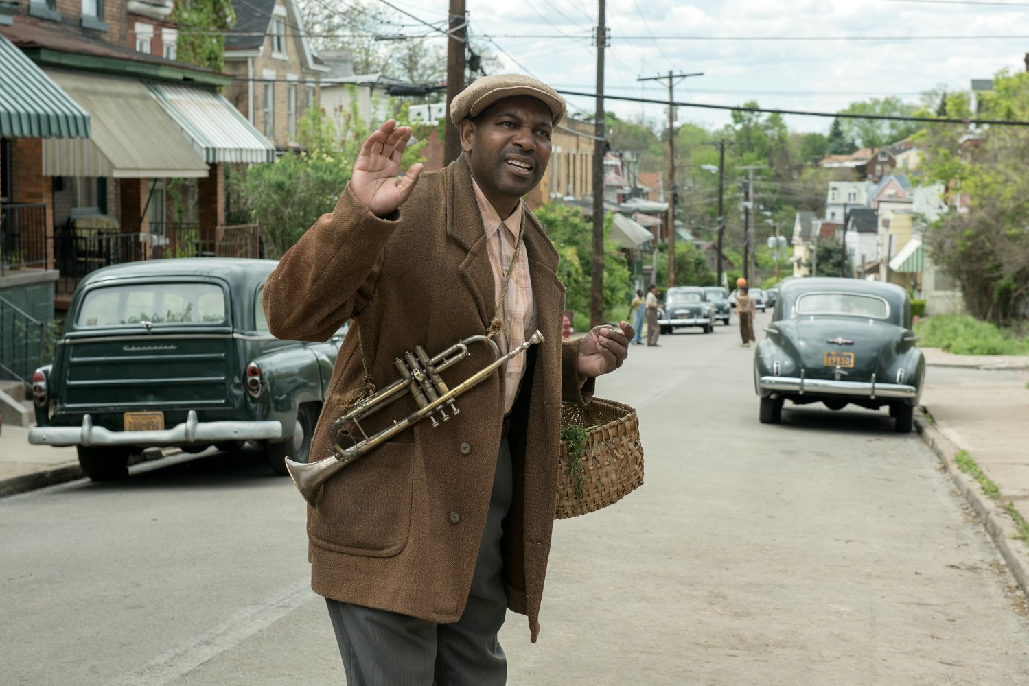 New Clips and Images from FENCES Starring Denzel Washington and Viola