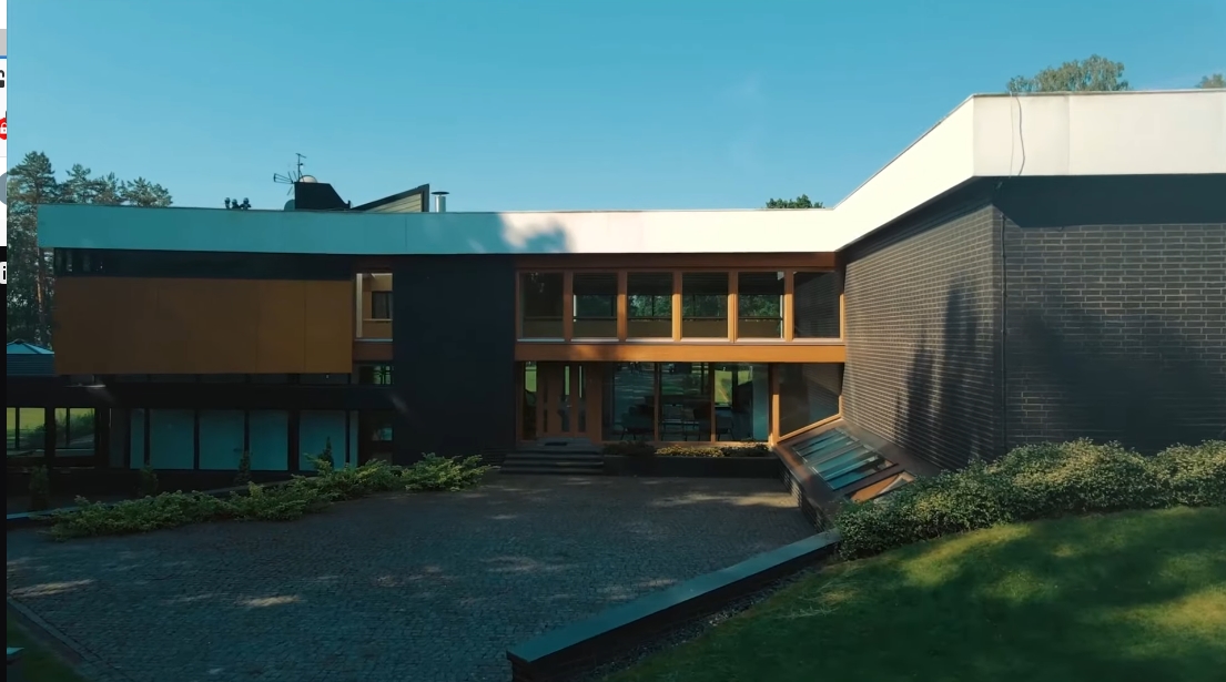 18 Interior Design Photos vs. Garkalnes novads, Latvia Luxury Modern Home Tour