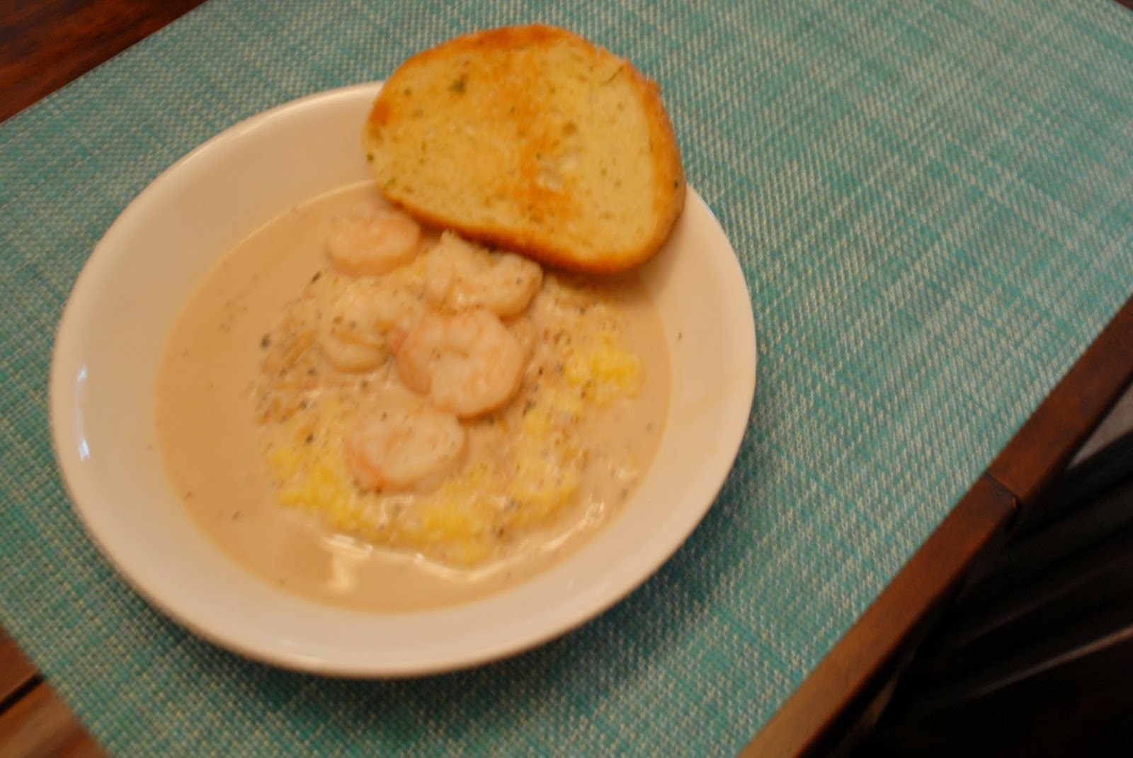 Trips 'n DipsSouthern Style Gullah Gourmet Shrimp 'n Grits