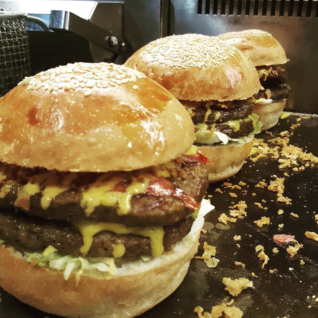 Packet Burger Menu Fiyatlari Subeleri Ve Kampanyalar Mekan Arama Motoru Ne Kadara Yenir