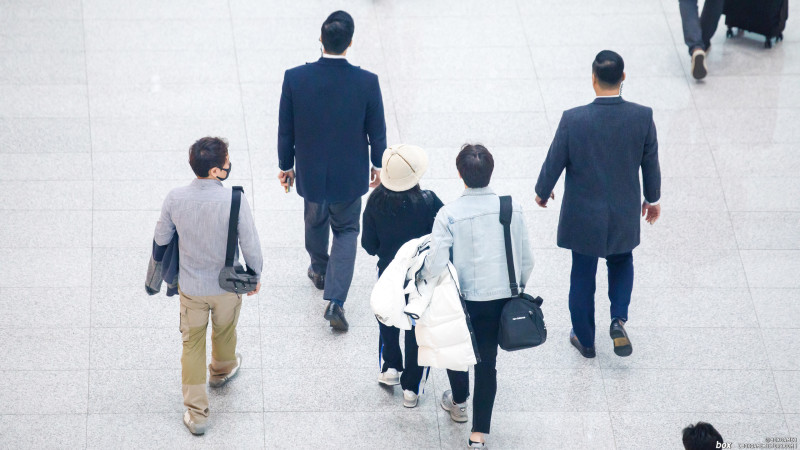 오늘자 아이유 출국