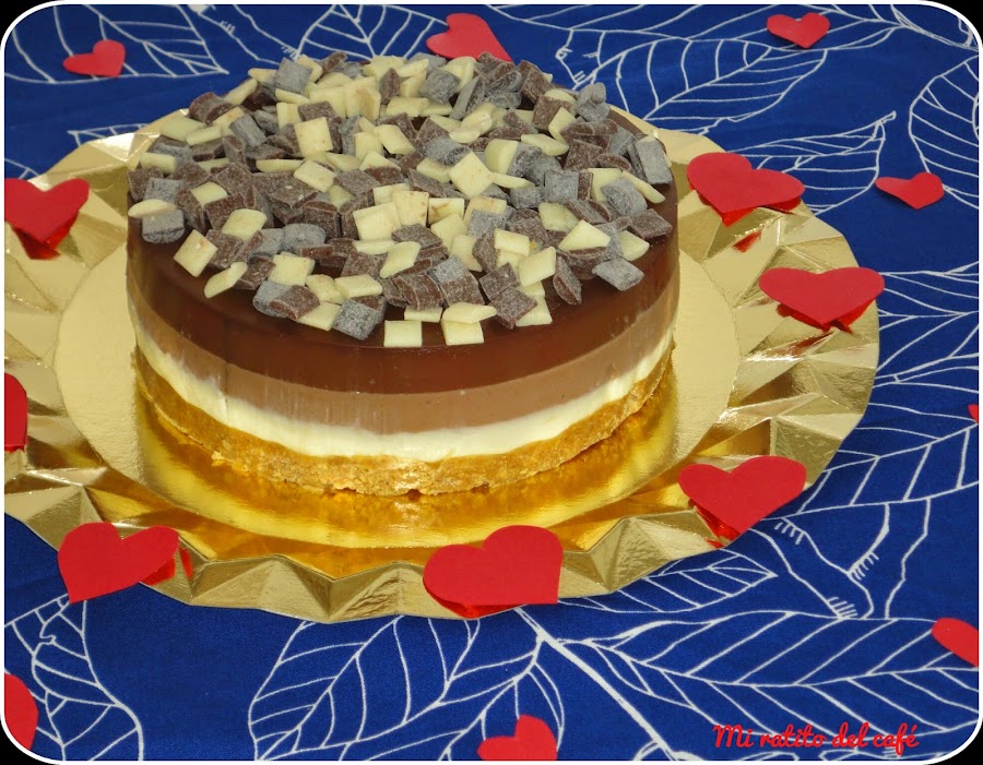 Tarta tres chocolates