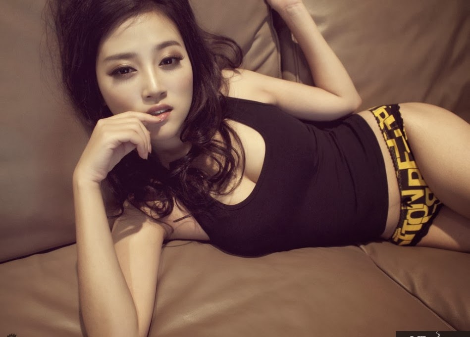Hot And Sexy Photo Gallery For All Over The World: Chinese Actress Zhu Min  Ming Super Hot Picture Collection