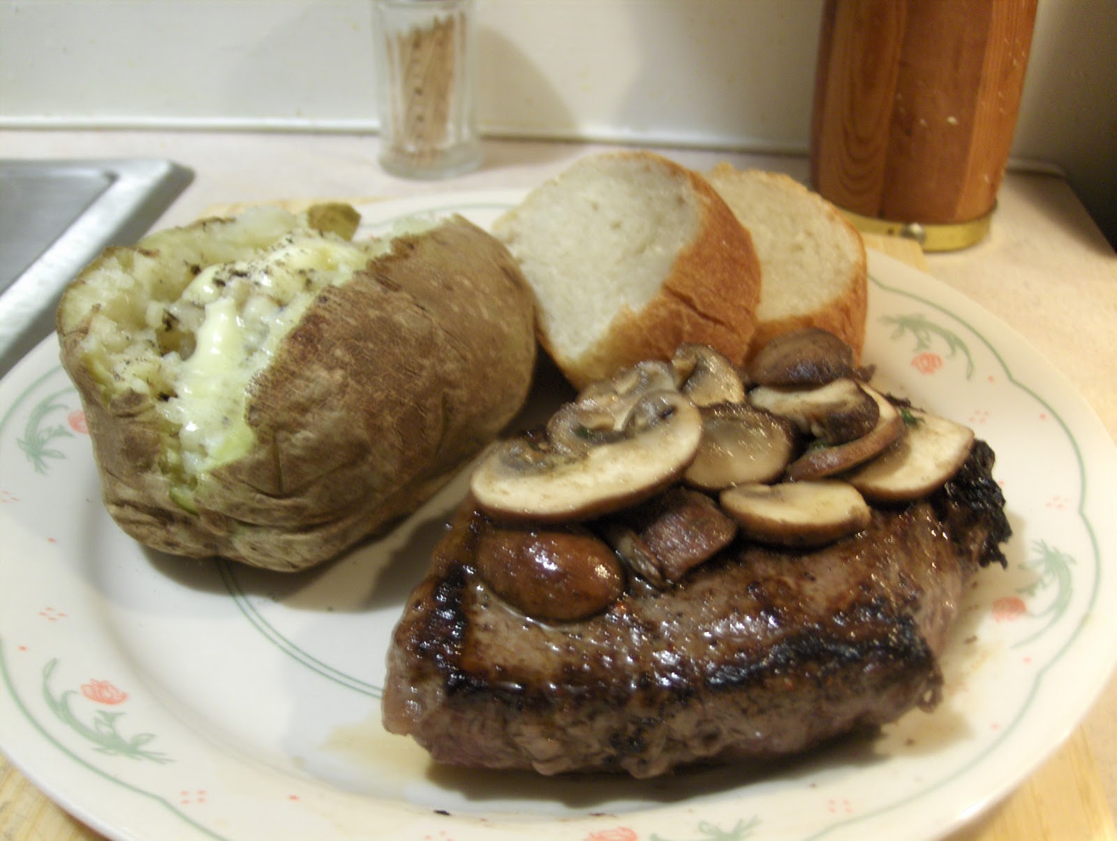Diab2Cook Top Sirloin and Sauteed Mushrooms w/ Baked Potato and Rustic