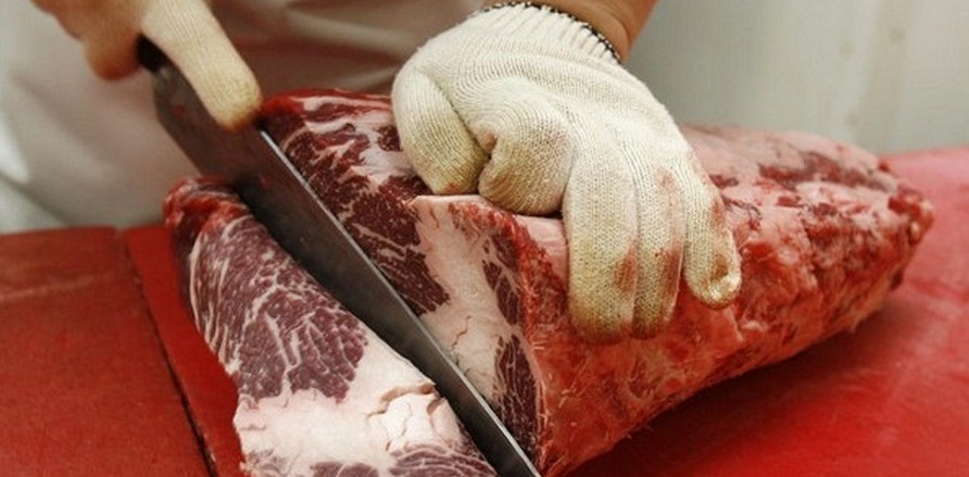 Pintar Melihat Perbedaan Daging Sapi dan Kambing