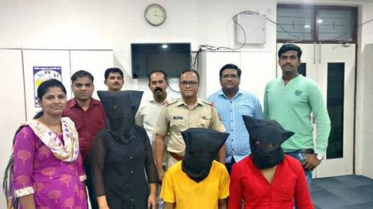 Photo: Two Nigerian men arrested in India for duping a businessman