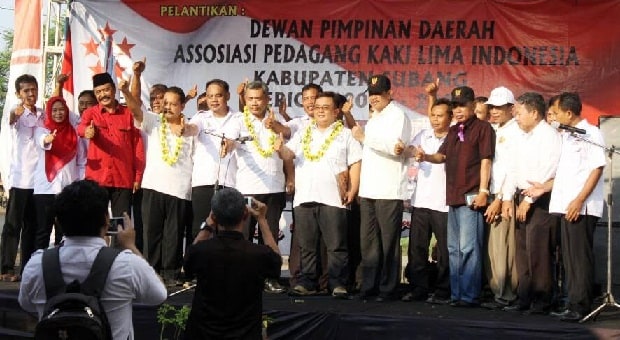 Jokowi Tidak Perlu Takut Revolusi Kaki Lima Indonesia