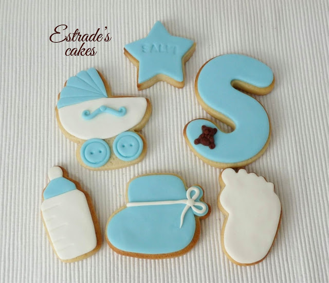galletas de bebe en azul, hechas con fondant 1