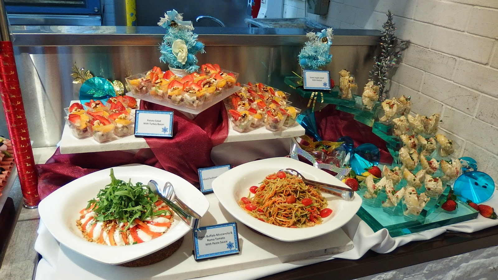 SuMMeR LoVes To Eat! Singapore Food Blog: New Year Eve Dinner Buffet at 21 On Rajah (Days Hotel