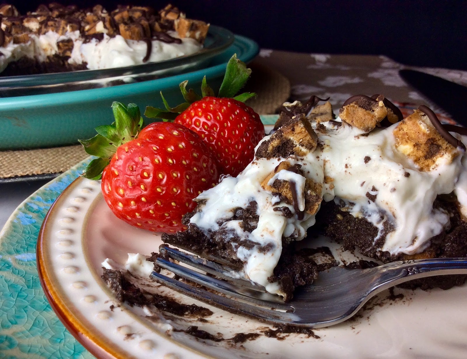 Food Fitness by Paige Cookies and Cream No Bake Pie