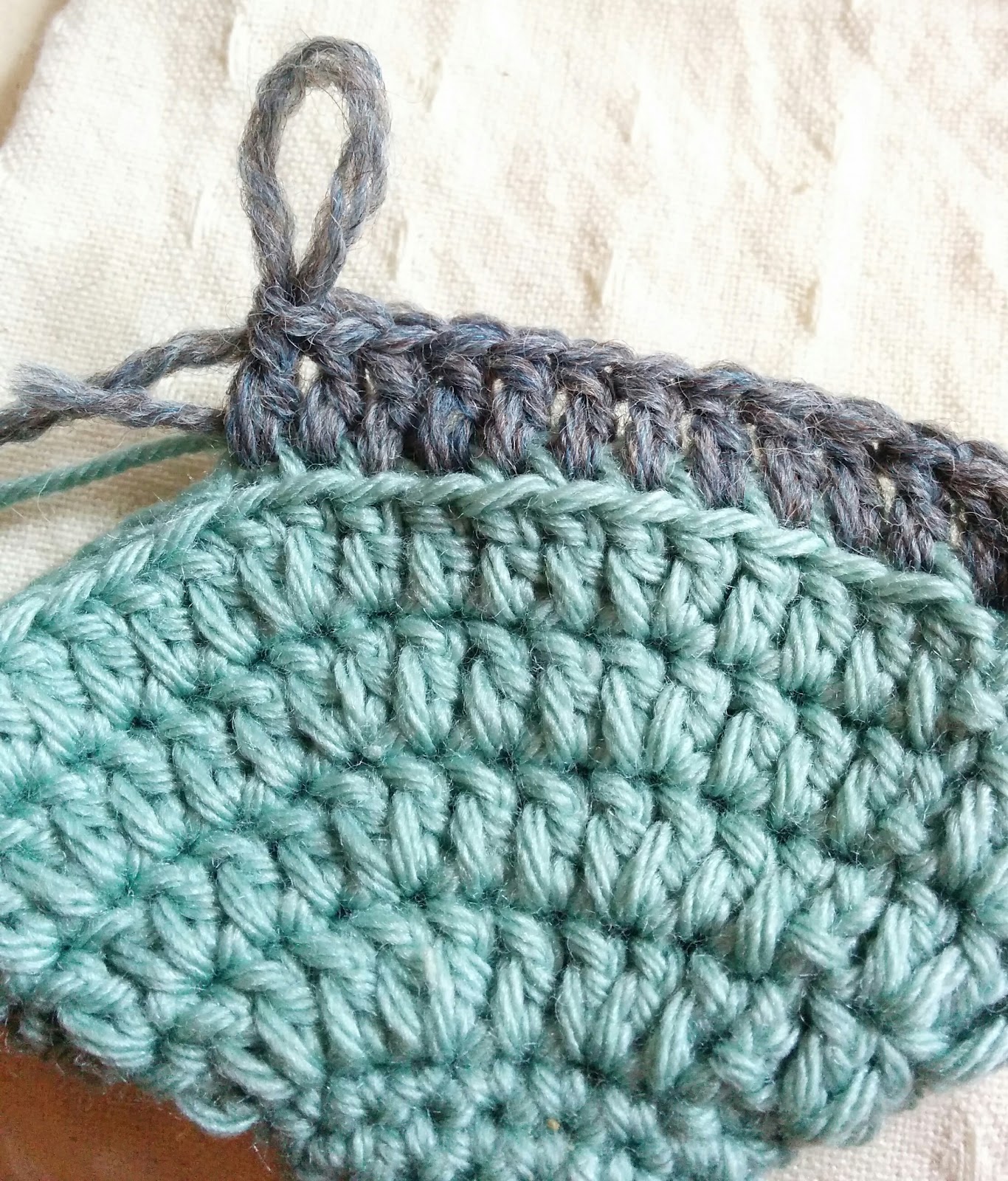 かぎ針で編む簡単な赤ちゃん用どんぐり帽子の編み方 Crochet And Me かぎ針編みの編み図と編み方