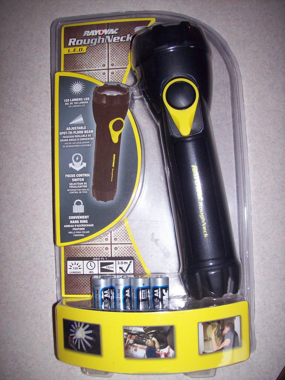 Textbook Mommy: Rayovac Roughneck L.E.D. Flashlight Review And Giveaway