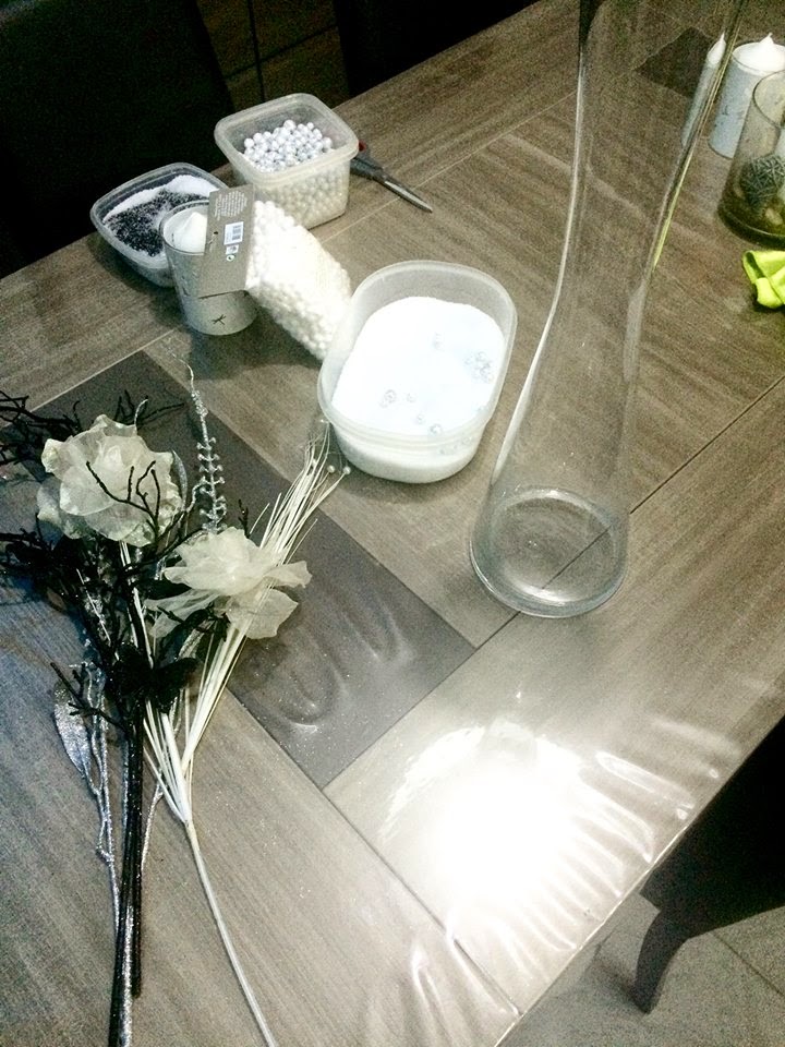 Vase Avec Fleur Artificielle