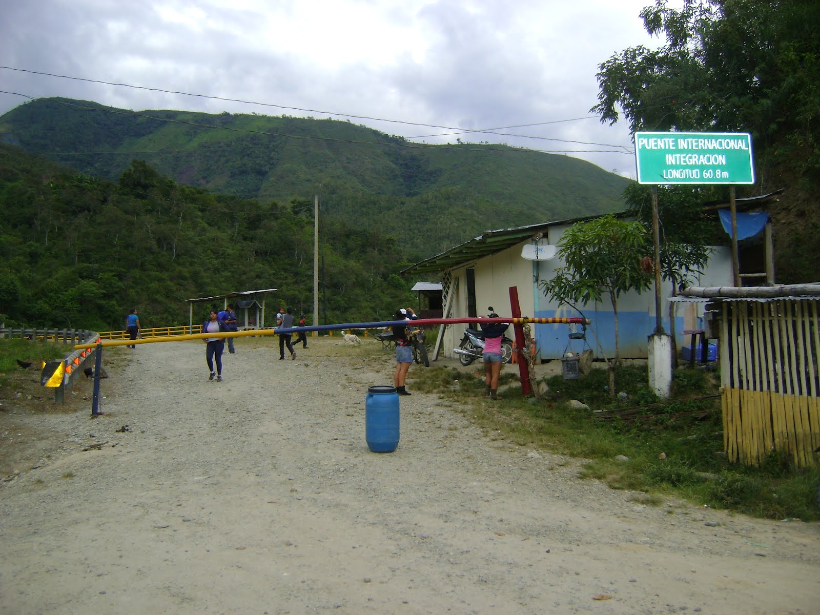 PROYECTO CLUBES DE COMUNICACIÓN ESTUDIANTIL DEL ECUADOR La Balsa