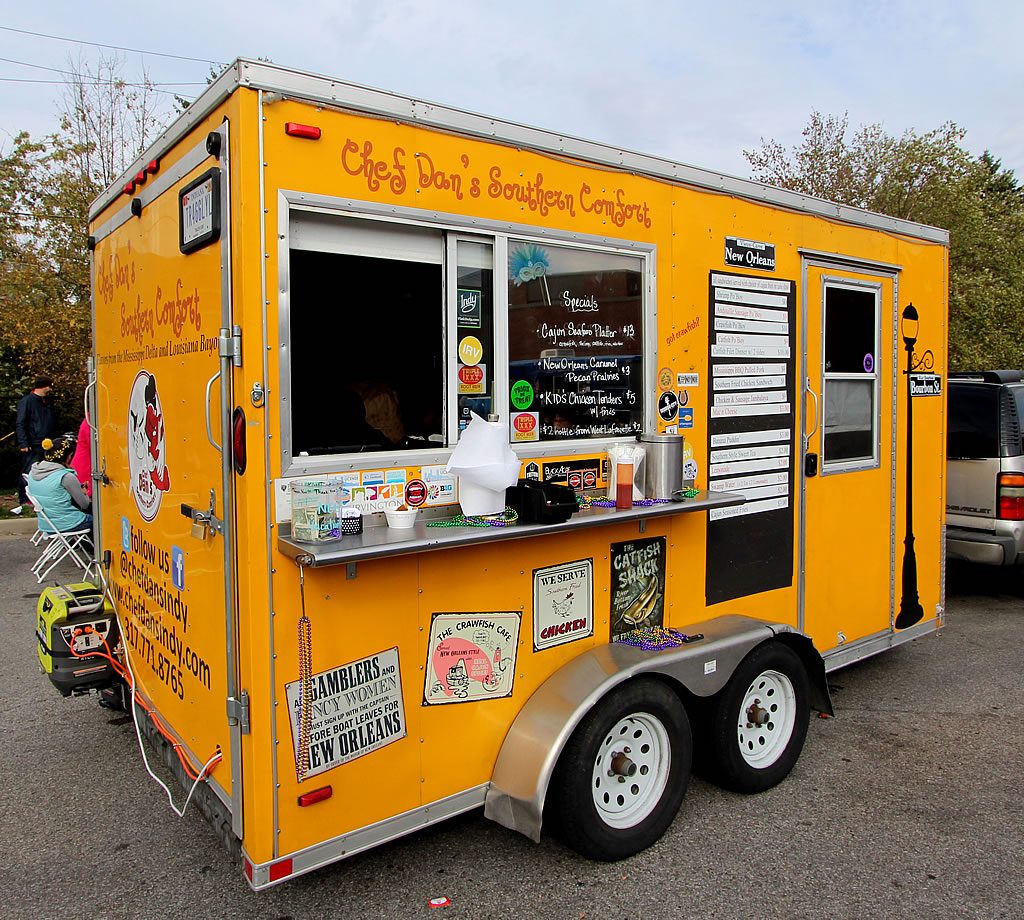 фудтрак food truck. фудтрак на колесах. еда на колесах. Volkswagen t1 фудтрак. стрит фуд фургон.