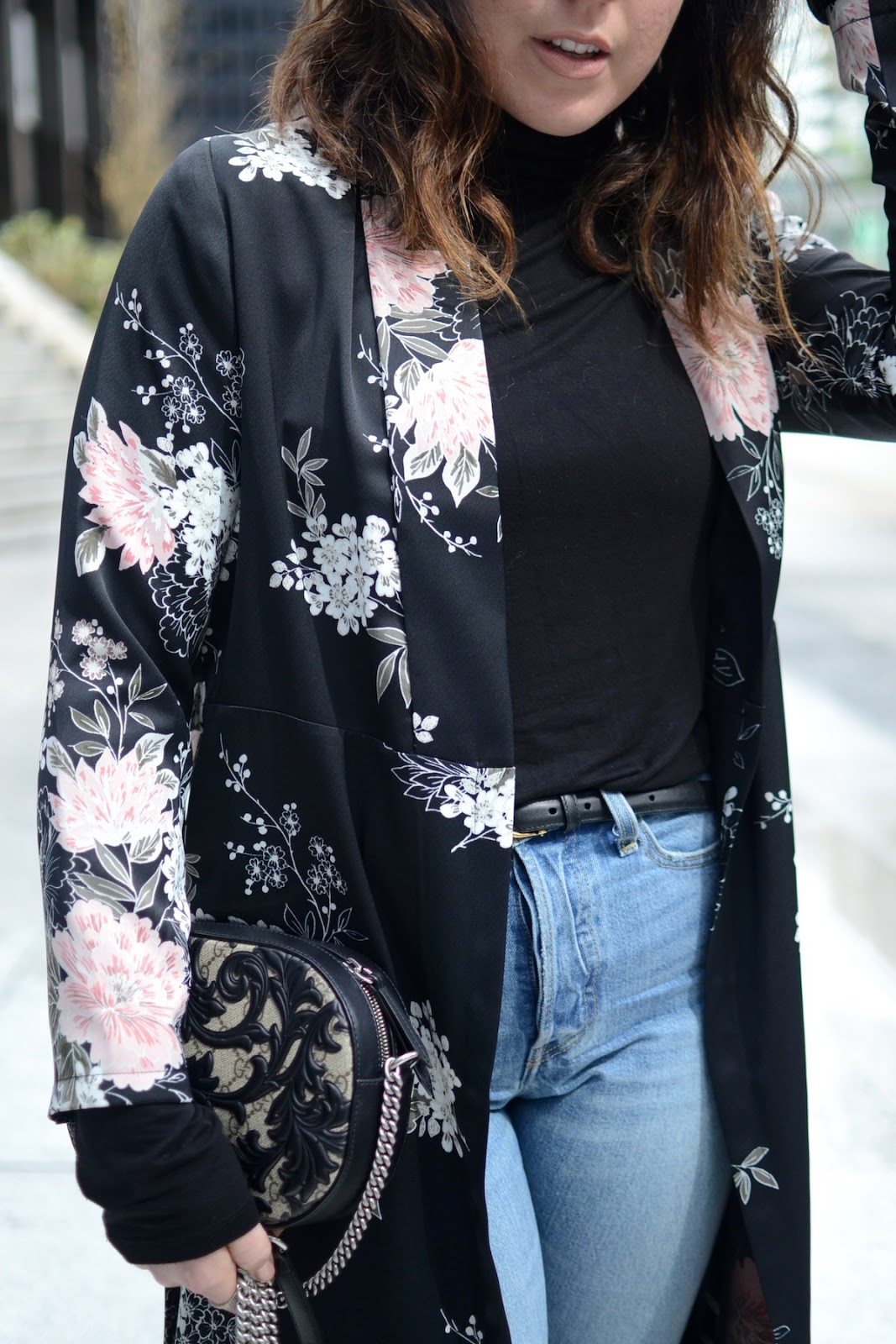 Dynamite kimono coat outfit vancouver blogger levi's wedgie jeans geox ankle boots gucci arabesque bag