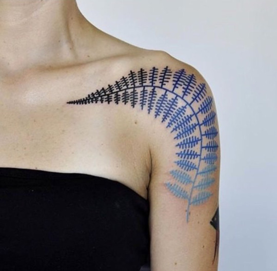 29 Awesome Shoulder Tattoo Designs For Women