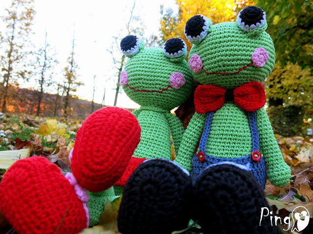 Abby and Robin - The Frogs, crochet pattern by Pingo - The Pink Penguin