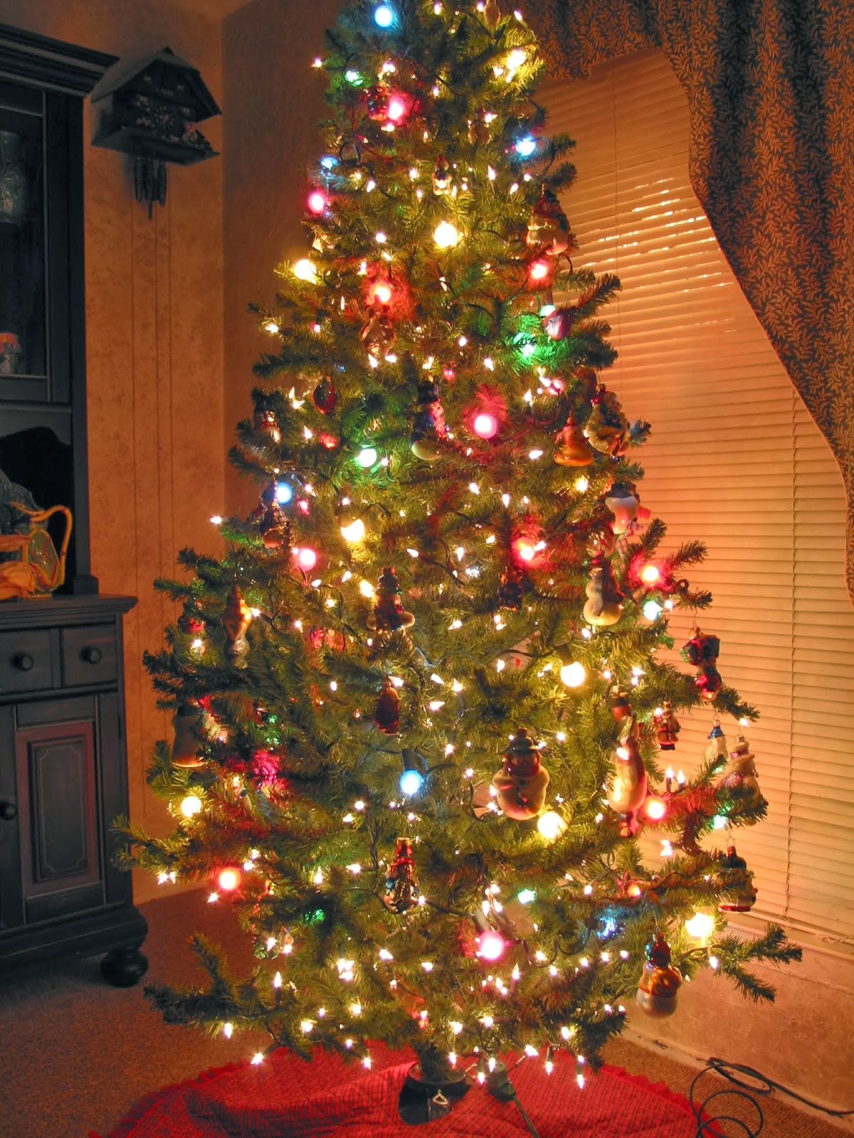 CHRISTMAS TREES CHRISTMAS TREE DECORATIONS - happy-birthday-wishes ...