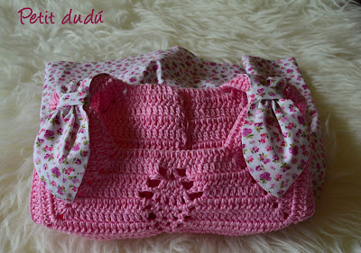 Vestido Cuerpo de Punto y Flores Petitdudu Vestido Cuerpo de Punto y Flores Petitdudu