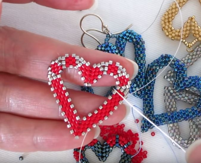Beaded Open Heart Earrings Tutorial / The Beading Gem