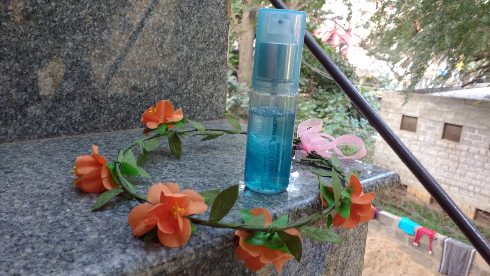 Lakme Absolute BiPhased Makeup Remover Review Bling Sparkle