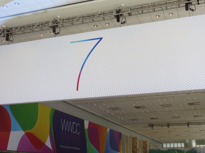 iOS 7 WWDC 2013