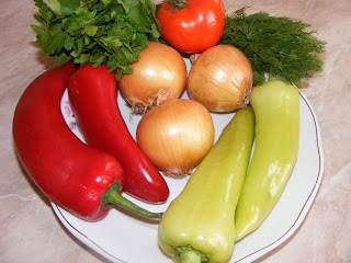 legume proaspete pentru gatit mancaruri sanatoase, ardei, ceapa, marar, rosie, patrunjel, retete cu legume, preparate din legume,