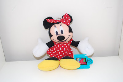 This Lovable Minnie Mouse Beanie Baby gifts for people who love big kids toys are so cute.