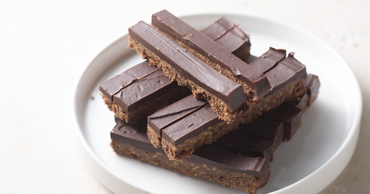 Homemade Kit Kat Bars Just in Time for Halloween!