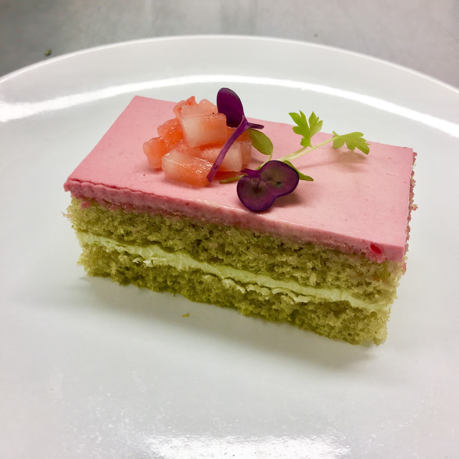JASMINE & GREEN TEA CAKE WITH RASPBERRY MOUSSE