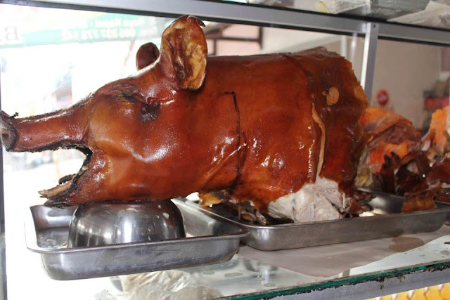 Babi Guling adalah Makanan Khas Bali Babi Guling adalah Makanan Khas Bali
