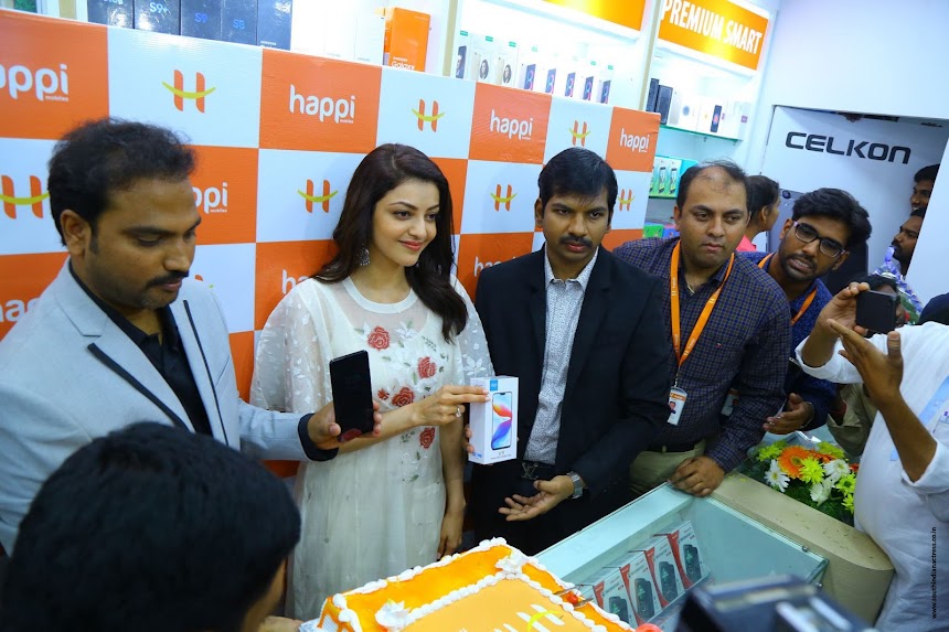 Kajal Aggarwal at Happi Mobiles Launch