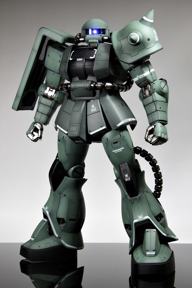 Mega Size Zaku II Gundam Modellbausatz 1/48 - Einfacher Aufbau Für Einsteiger