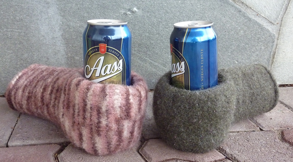 Strikkepinner Og Garn