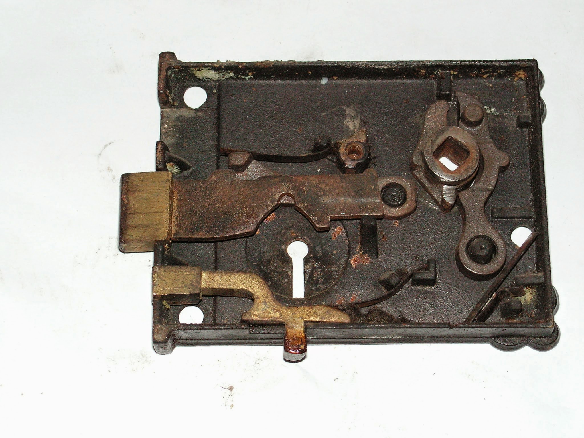 1900 Victorian Home Restoration: Hinge hole and rimlock repair