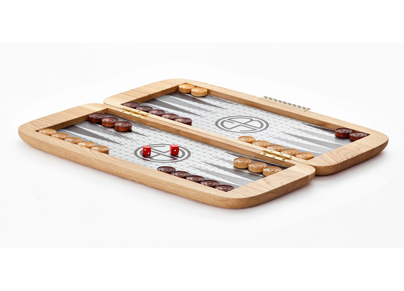 portable backgammon
