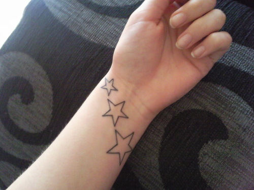 50 Tatuajes De Brazaletes Estilos Y Significado Belagoria La