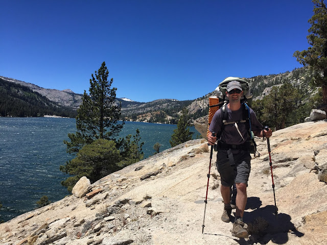 Hiking back to Echo Lake Chalet