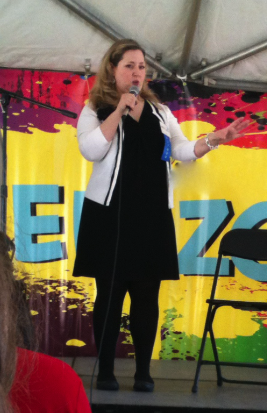 Blue Sky Bookshelf: Q&A with Ally Carter + a Signed Giveaway!