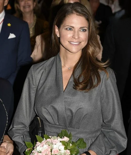 Princess Madeleine wore ZARA wrap overshirt with button for attend My Special Day seminar Foundation for My Big Day event