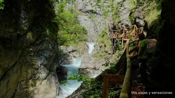 garganta de Wolfsklamm, garganta del lobo, Tirol, Austria