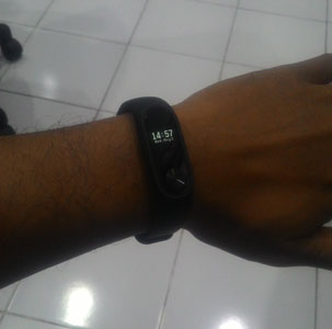 Tampilan Xiaomi Mi Band 2 Tampilan Xiaomi Mi Band 2