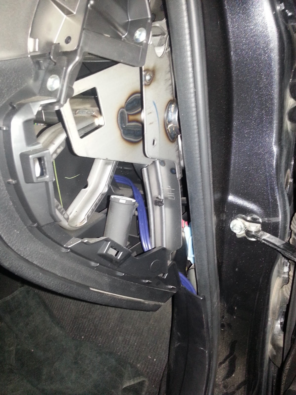 Bass on Wheels: 2010 Subaru Impreza Kenwood Install