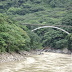 Puente sobre el rio cauca : Antes de llegar a Ituango