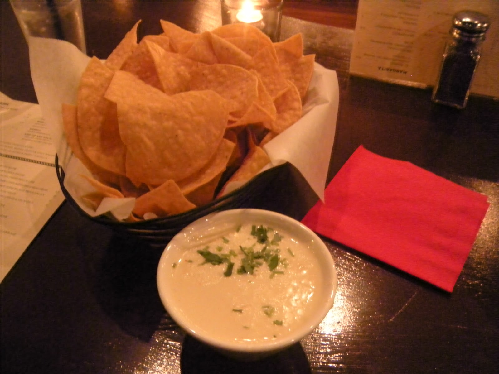 emaginë THE REVIEW EL BARRIO