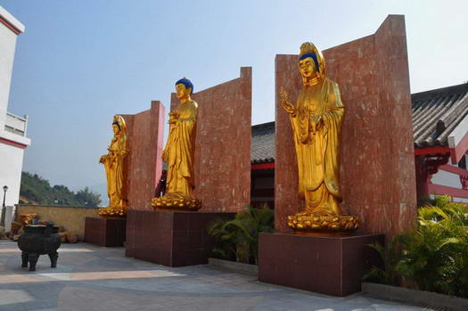 Biara Dengan 13.000 Patung Buddha anehdidunia.com