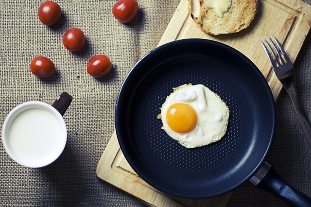 Why Eating a Hearty Breakfast is Difficult to Most People