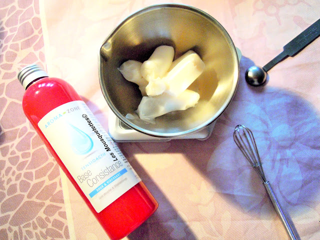 Texture du tensio-actif de base - Smoothie de douche -Blog beauté Les Mousquetettes© Texture du tensio-actif de base - Smoothie de douche -Blog beauté Les Mousquetettes©