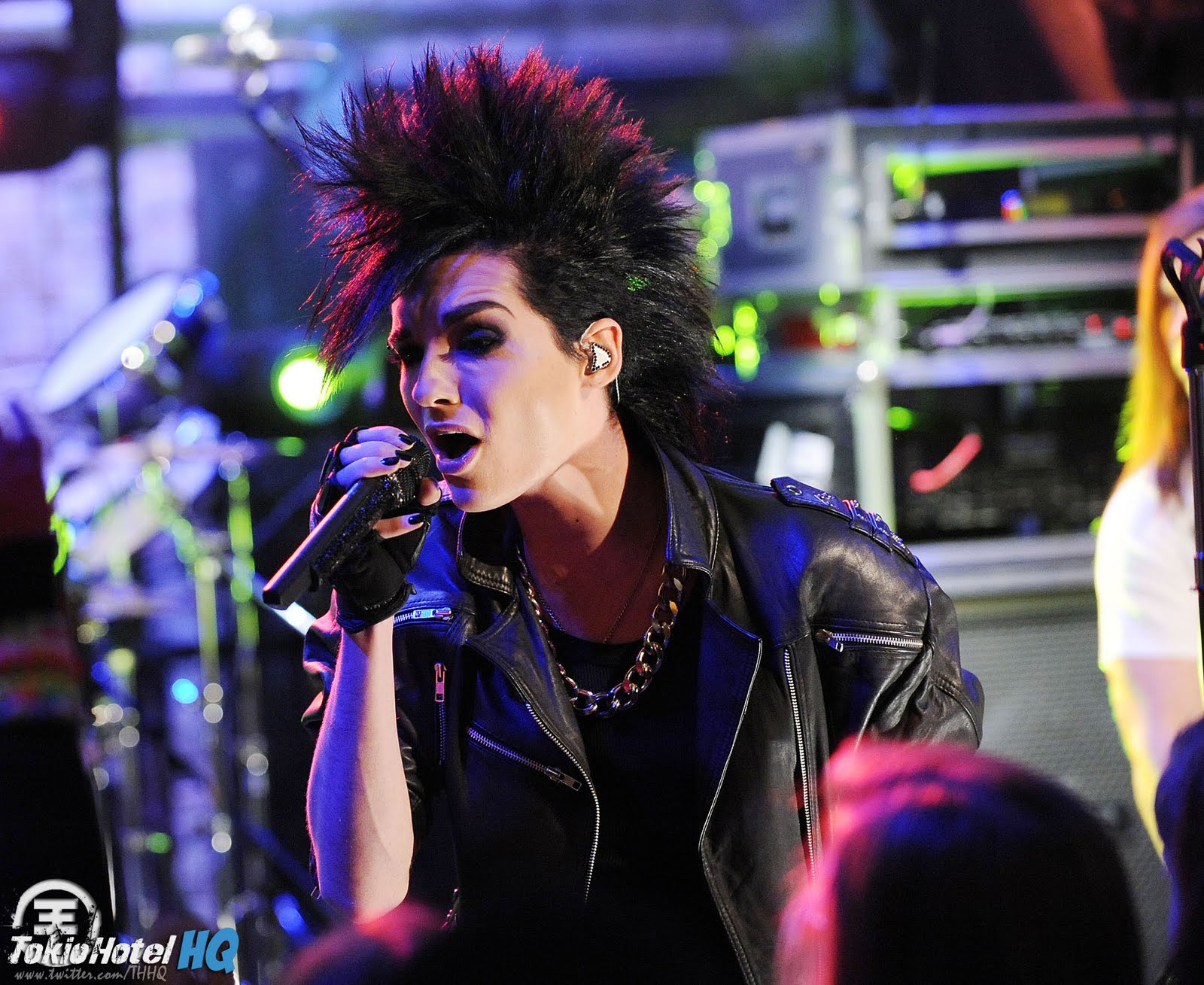 Tokio Hotel Malaysia: HQ PHOTOS: It's on with Alexa Chung - New York, USA (19.10.2009)